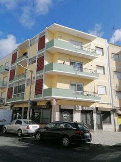 /international/pt/alverca-do-ribatejo-e-sobralinho-lisbon-310101352837/