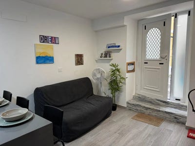 /international/pt/largo-da-associao-de-socorros-mutuos-setubalense-9-setubal-portugal-setubal-sao-juliao-setubal-municipality-310108402480/