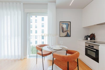 /international/pt/rua-bernardo-lima-58-lisbon-portugal-santo-antonio-lisbon-310108669471/?lang=it