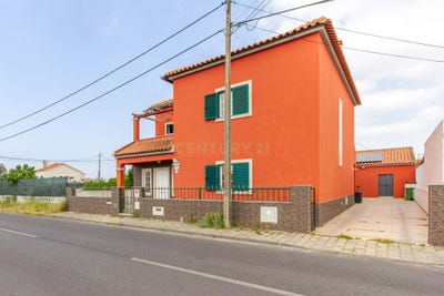 /international/pt/rua-padre-antonio-vieira-51-alhos-vedros-setubal-municipality-310107902849/