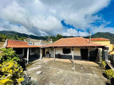 /international/pt/lombo-de-cima-ilha-da-madeira-madeira-310105100572/
