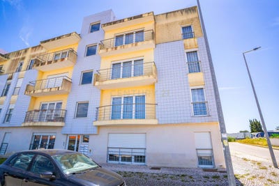 /international/pt/rua-pocos-de-caldas-5-caldas-da-rainha-portugal-caldas-da-rainha-santo-onofre-e-serra-do-bouro-leiria-310108307324/