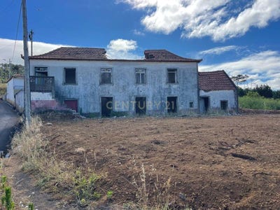 /international/pt/caminho-lombo-da-velha-prazeres-portugal-ilha-da-madeira-madeira-310101412780/
