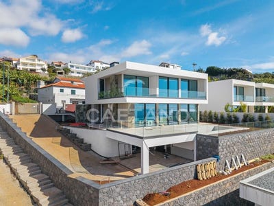 /international/pt/calheta-madeira-310108650130/?lang=th