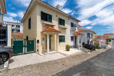 /international/pt/rua-22-encarnao-lisbon-portugal-olivais-lisbon-310108402835/