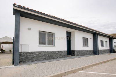 /international/pt/rua-cidade-de-roma-1-salvaterra-de-magos-santarem-310107524063/