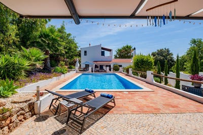/international/pt/loule-sao-clemente-faro-310108649529/
