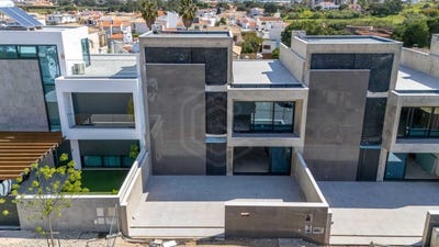 /international/pt/montenegro-faro-310109129103/