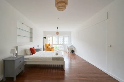 /international/pt/avenida-da-republica-lisbon-lisbon-310093821460/