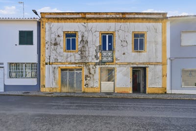 /international/pt/r-25-abril-14-aldeia-galega-da-merceana-e-aldeia-gavinha-lisbon-310105989842/