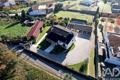 /international/pt/aguada-de-cima-aveiro-310104263543/
