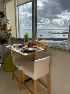 /international/pt/avenida-25-de-abril-de-1974-almada-portugal-almada-setubal-municipality-310105179318/