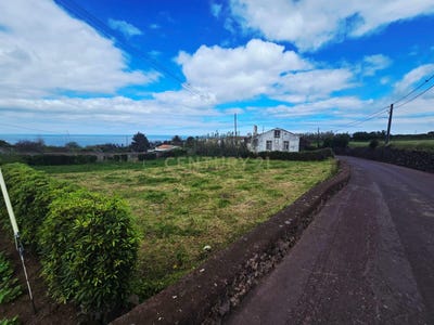 /international/pt/rua-do-termo-lomba-da-fazenda-portugal-ilha-de-sao-miguel-azores-310107523099/