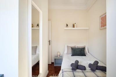 /international/pt/rua-coronel-marques-leitao-lisbon-lisbon-310093921345/