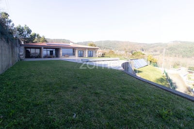 /international/pt/vila-verde-braganca-310105990921/