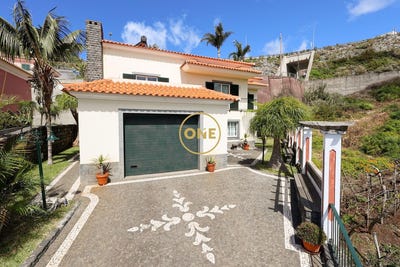 /international/pt/estreito-camara-de-lobos-madeira-310108210834/