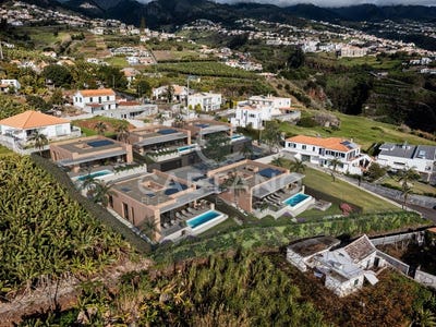 /international/pt/estreito-da-calheta-madeira-310108514627/