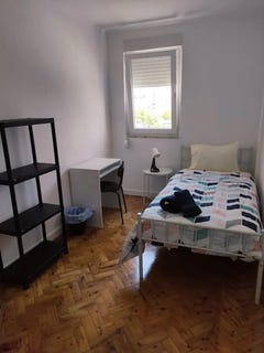 /international/pt/rua-cidade-de-porto-alexandre-lisbon-lisbon-310093848155/