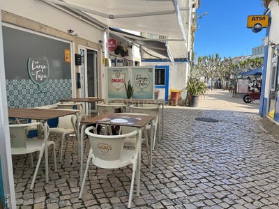 /international/pt/rua-5-de-outubro-4a-ericeira-portugal-ericeira-lisbon-310101322212/