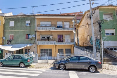 /international/pt/escada-1º-de-maio-3-2680-333-unhos-portugal-camarate-lisbon-310107703309/