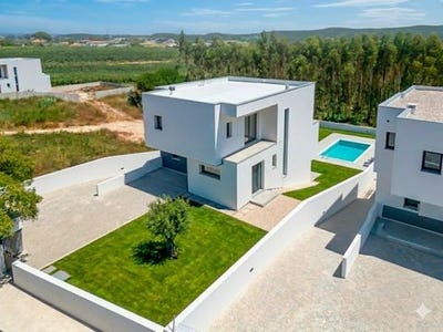 /international/pt/avenal-caldas-da-rainha-leiria-310108898344/?lang=pt