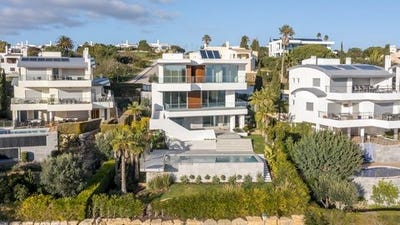/international/pt/burgau-faro-120097026836/