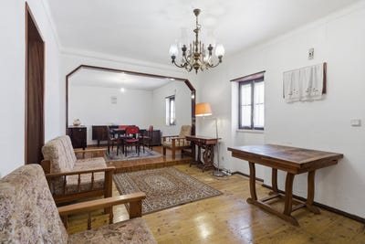 /international/pt/r-do-relogio-do-sol-17-2565-bonabal-portugal-ventosa-lisbon-310107373142/