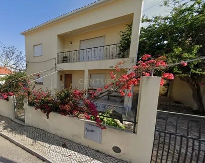 /international/pt/rua-feliciano-de-castilho-lotes-134-e-135-charneca-de-caparica-e-sobreda-setubal-municipality-310105185607/