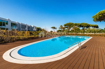 /international/pt/quarteira-lisbon-310108893651/