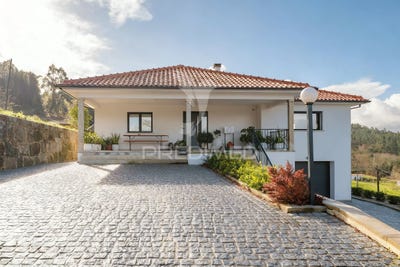 /international/pt/rubiaes-paredes-de-coura-viana-do-castelo-310105760102/