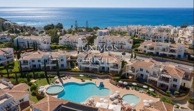 /international/pt/budens-faro-310101446716/
