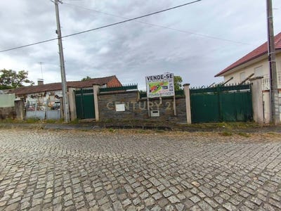 /international/pt/avenida-de-sao-roque-parada-braganca-portugal-grijo-de-parada-braganca-310101172629/