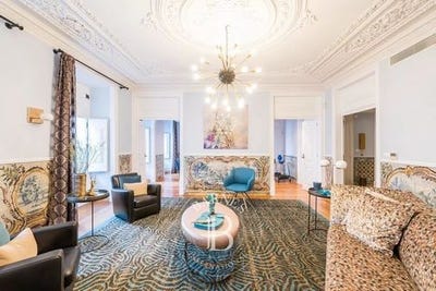/international/pt/lisboa-chiado-encarnacao-lisbon-310100638990/