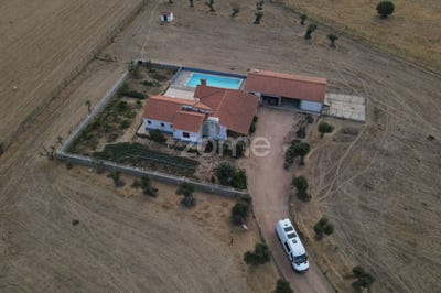 /international/pt/arraiolos-faro-310100934879/?lang=zh-cn
