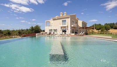 /international/pt/conceio-e-estoi-faro-310102161525/