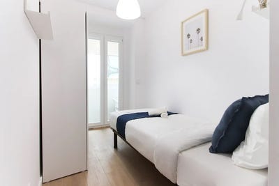 /international/pt/rua-actor-joao-rosa-lisbon-lisbon-310096792110/