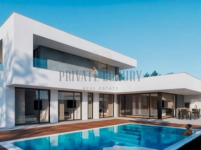 /international/pt/charneca-de-caparica-setubal-municipality-120093957555/