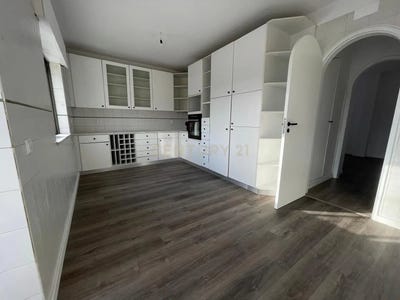 /international/pt/rua-manuel-lobo-portimao-portugal-portimao-faro-310100672066/