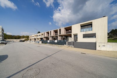 /international/pt/povoa-de-lanhoso-braga-310098443911/
