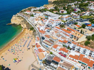 /international/pt/lagoa-e-carvoeiro-algarve-310107904208/