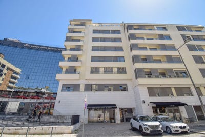 /international/pt/rua-antonio-alcada-baptista-7b-sao-domingos-de-benfica-lisbon-310103152524/