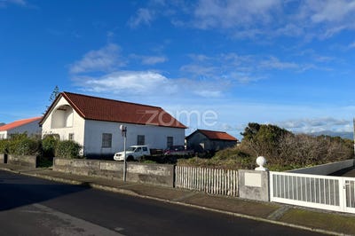 /international/pt/madalena-azores-120082363323/