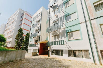 /international/pt/rua-adriano-jose-da-silva-24-paco-de-arcos-portugal-oeiras-e-sao-juliao-da-barra-lisbon-310107740223/