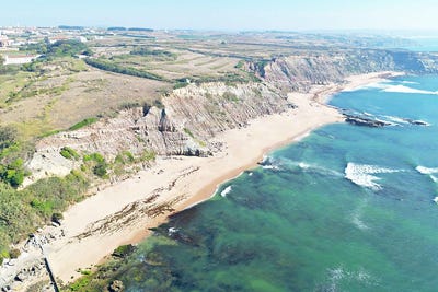 /international/pt/atouguia-da-baleia-leiria-310102872076/