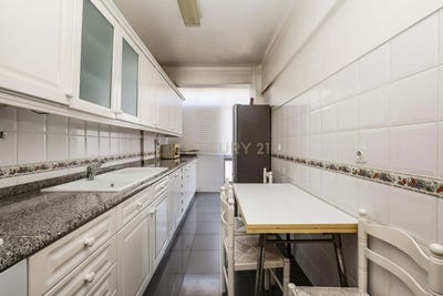 /international/pt/rua-ilha-de-porto-santo-loures-portugal-loures-lisbon-310108892126/