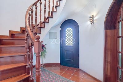 /international/pt/oliveira-do-bairro-aveiro-310104039555/?lang=id