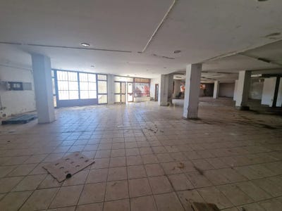 /international/pt/rua-do-corvo-308-cave-lado-poente-sul-delaes-braga-310108323049/