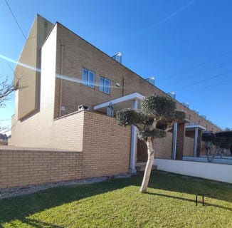 /international/pt/porto-vila-nova-de-gaia-serzedo-e-perosinho-portugal-vila-nova-de-gaia-porto-310106968632/