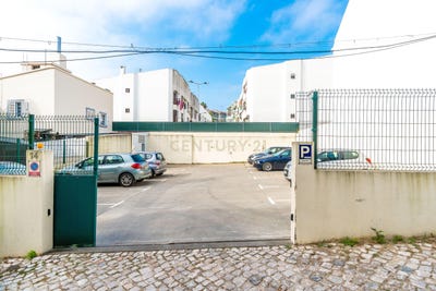 /international/pt/rua-das-fontainhas-n14-almada-almada-cova-da-piedade-pragal-e-cacilhas-portugal-almada-setubal-municipality-310100991759/