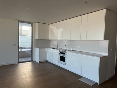 /international/pt/sao-martinho-do-porto-alcobaca-leiria-310095334449/